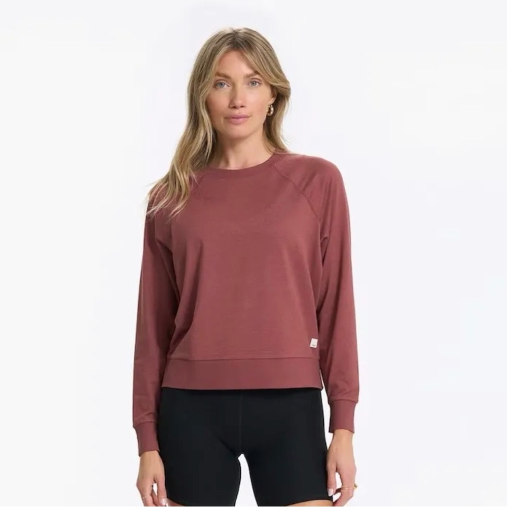 Vuori Women's Long Sleeve Halo Crew in Marsala